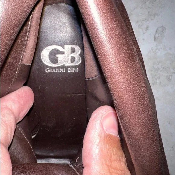 Gianni Bini Desiree cuffed button brown leather ankle boot - 7.5 M - Picture 6 of 6